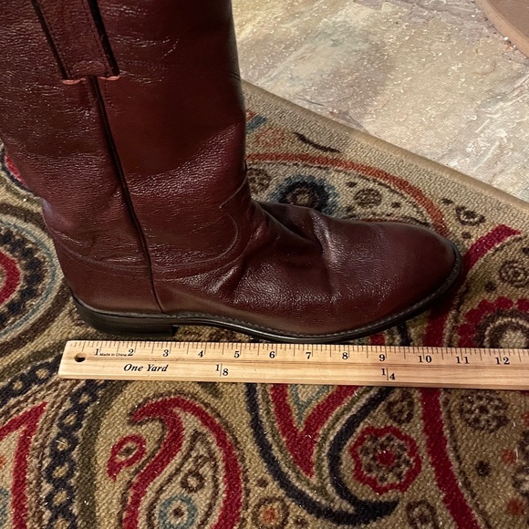 Authentic Justin Cowboy Boots - Picture 9 of 9